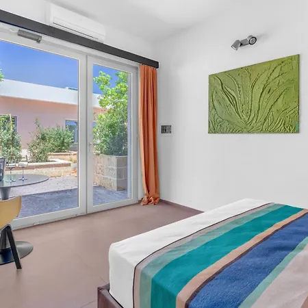 Sabhe Hotel 4*